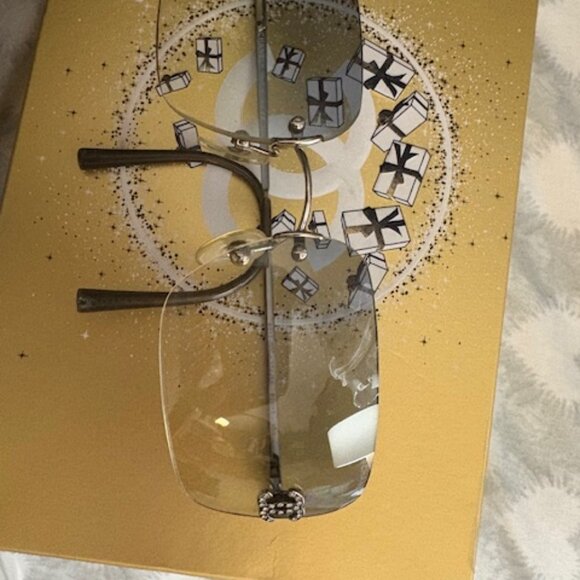 RARE Chanel Vintage Sunglasses Rhinestone CC Logo Rimless Gradient Blue. - Picture 9 of 9